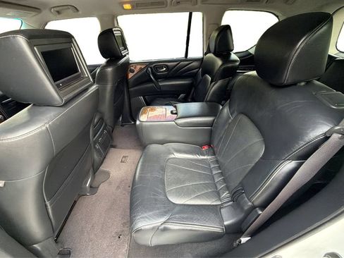 Used 2015 INFINITI QX80 4WD w/ Deluxe Technology Package image 10