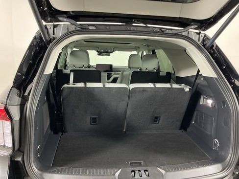 Used 2026 Ford Explorer Platinum w/ LUX Leather Package AWD/4WD image 33