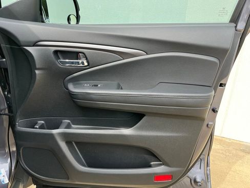 Used 2021 Honda Passport Sport image 27