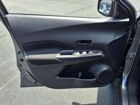 New 2025 Nissan Kicks Play S image 8