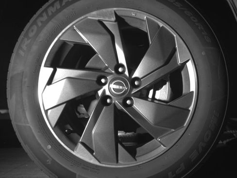 Used 2025 Nissan Rogue SV image 13