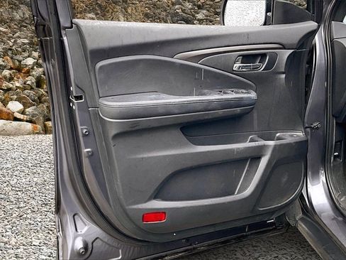 Used 2019 Honda Passport Sport image 15