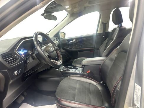 Used 2021 Ford Escape SEL w/ SEL Stealth AWD Package image 9