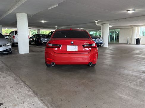 Certified 2024 BMW 330i Sedan RWD image 8