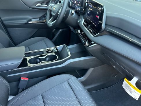 New 2026 Chevrolet Equinox LT w/ Safety and Technology Package AWD/4WD image 15