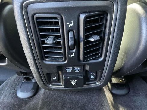 Used 2018 Jeep Grand Cherokee Limited AWD/4WD image 22
