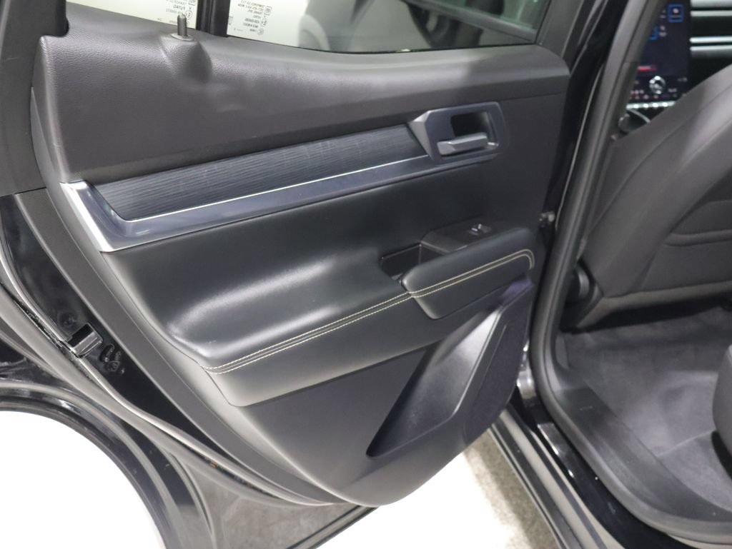 Used 2025 GMC Terrain Elevation AWD/4WD image 16