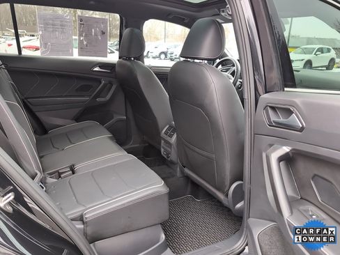 Used 2023 Volkswagen Tiguan SEL R-Line image 7