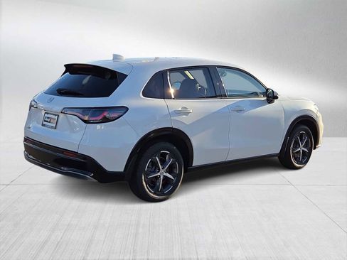 Used 2024 Honda HR-V EX-L image 8
