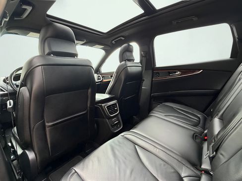 Used 2016 Lincoln MKX Reserve w/ Technology Package AWD/4WD image 21
