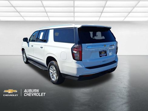 Certified 2022 Chevrolet Suburban LS AWD/4WD image 3