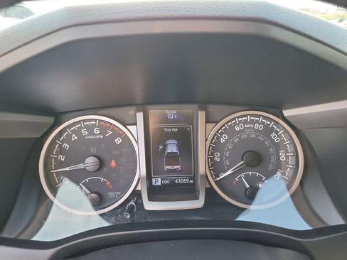 Used 2023 Toyota Tacoma SR5 w/ Technology Package AWD/4WD image 30
