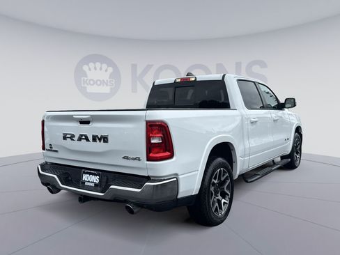 Used 2025 RAM 1500 Laramie AWD/4WD image 7