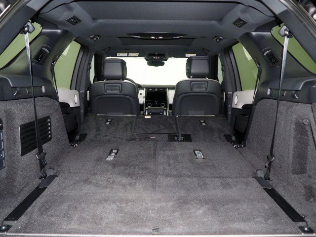 Used 2024 Land Rover Discovery Dynamic SE AWD/4WD image 58