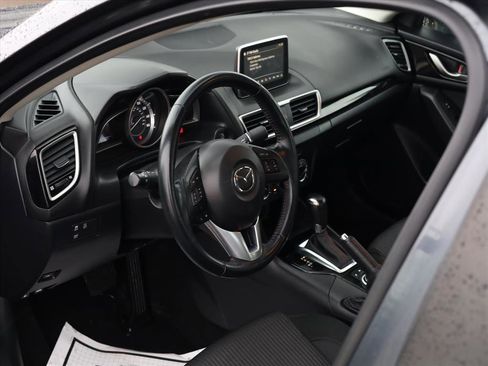 Used 2015 MAZDA MAZDA3 i Touring image 6