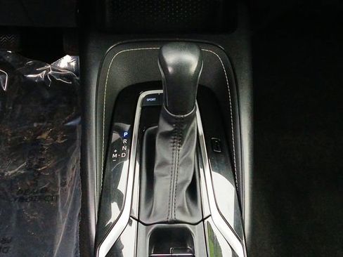 Used 2022 Toyota Corolla SE w/ SE Preferred Package image 13