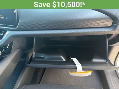 New 2026 Chevrolet Equinox EV LT image 24