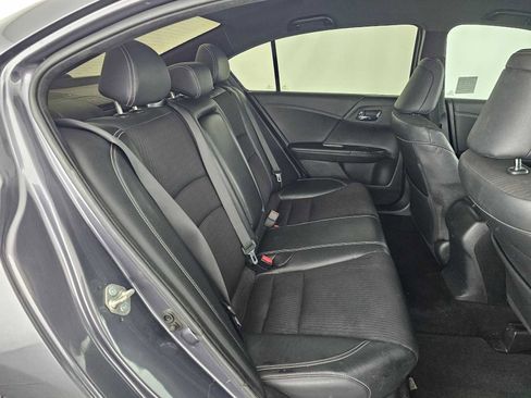 Used 2017 Honda Accord Sport image 12