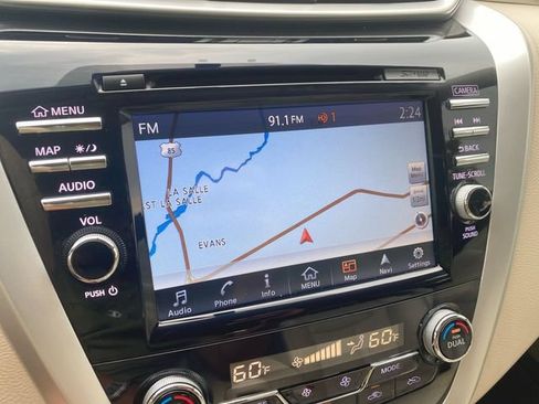 Used 2016 Nissan Murano Platinum AWD/4WD image 18