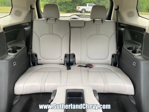 Used 2025 Honda Pilot Touring image 40