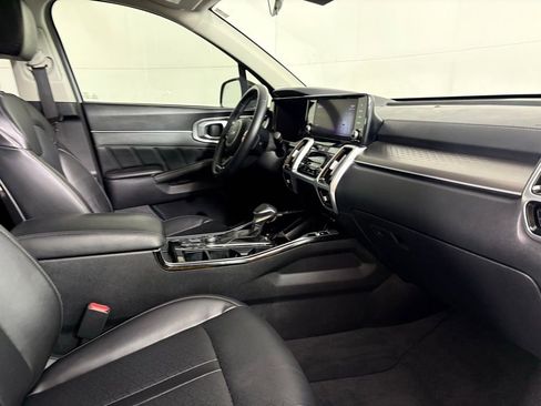 Used 2022 Kia Sorento SX image 14