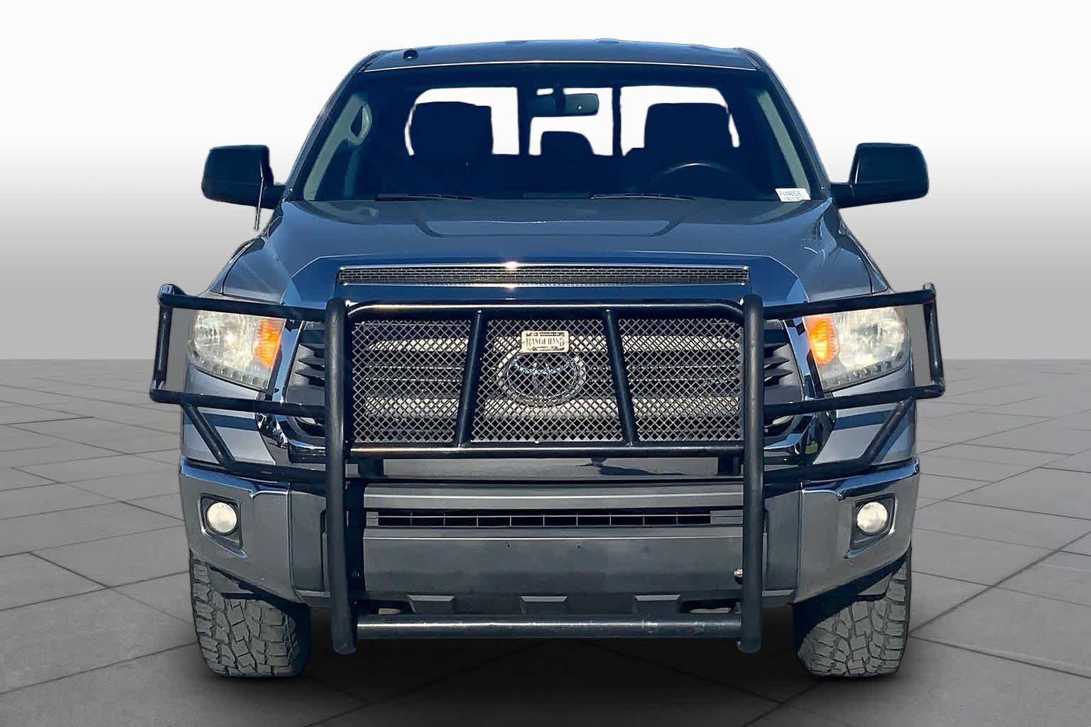 Used 2015 Toyota Tundra SR5 w/ TRD Off Road Package AWD/4WD image 4