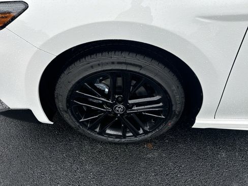 New 2025 Toyota Camry SE w/ Convenience Package image 9