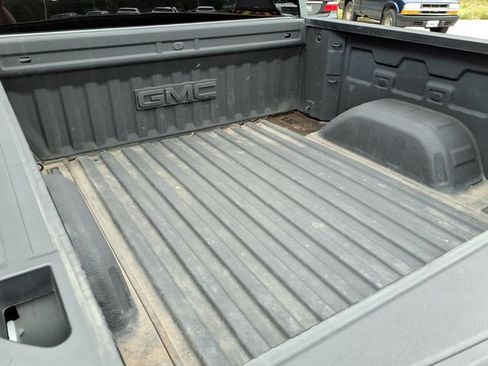 Used 2020 GMC Sierra 1500 Elevation w/ Elevation Value Package AWD/4WD image 13