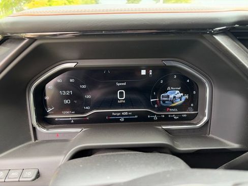Used 2025 GMC Sierra 2500 AT4 w/ AT4 Premium Plus Package AWD/4WD image 13