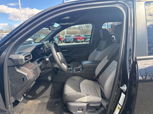 Used 2024 Toyota Tacoma TRD Sport image 14