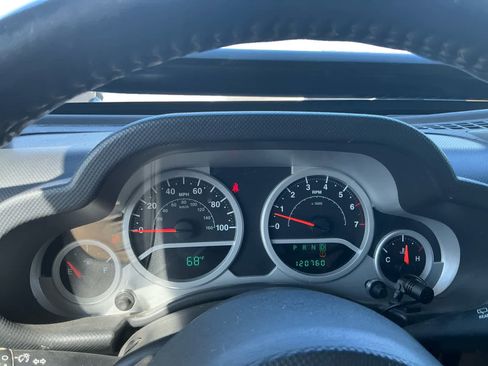 Used 2010 Jeep Wrangler Unlimited Rubicon w/ Dual Top Group image 15