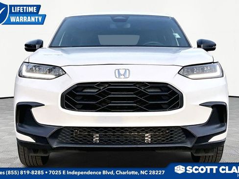 Used 2024 Honda HR-V Sport image 2