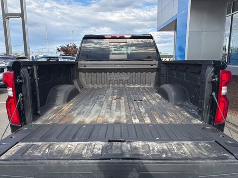 Used 2022 Chevrolet Silverado 3500 High Country image 14