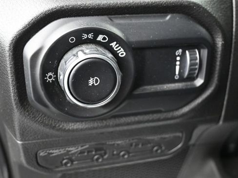 Used 2025 Jeep Wrangler Unlimited Sport AWD/4WD image 26