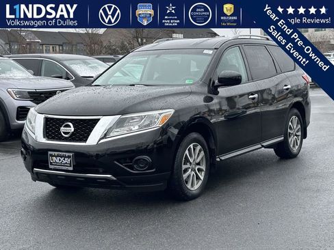 Used 2014 Nissan Pathfinder SV image 4