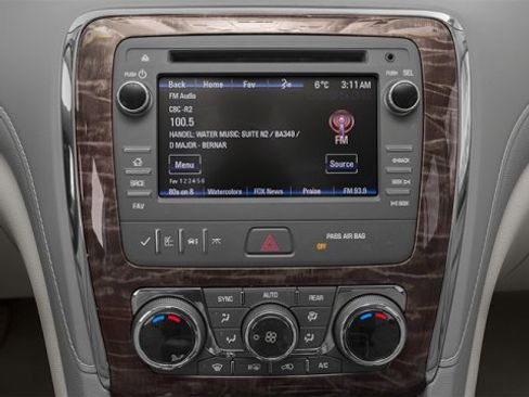 Used 2013 Buick Enclave Premium w/ LPO, Cargo Convenience Pkg image 12