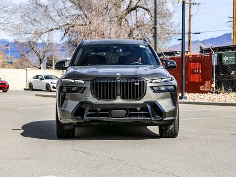 New 2026 BMW X7 M60i image 8