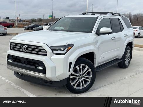 Used 2025 Toyota 4Runner Limited image 1