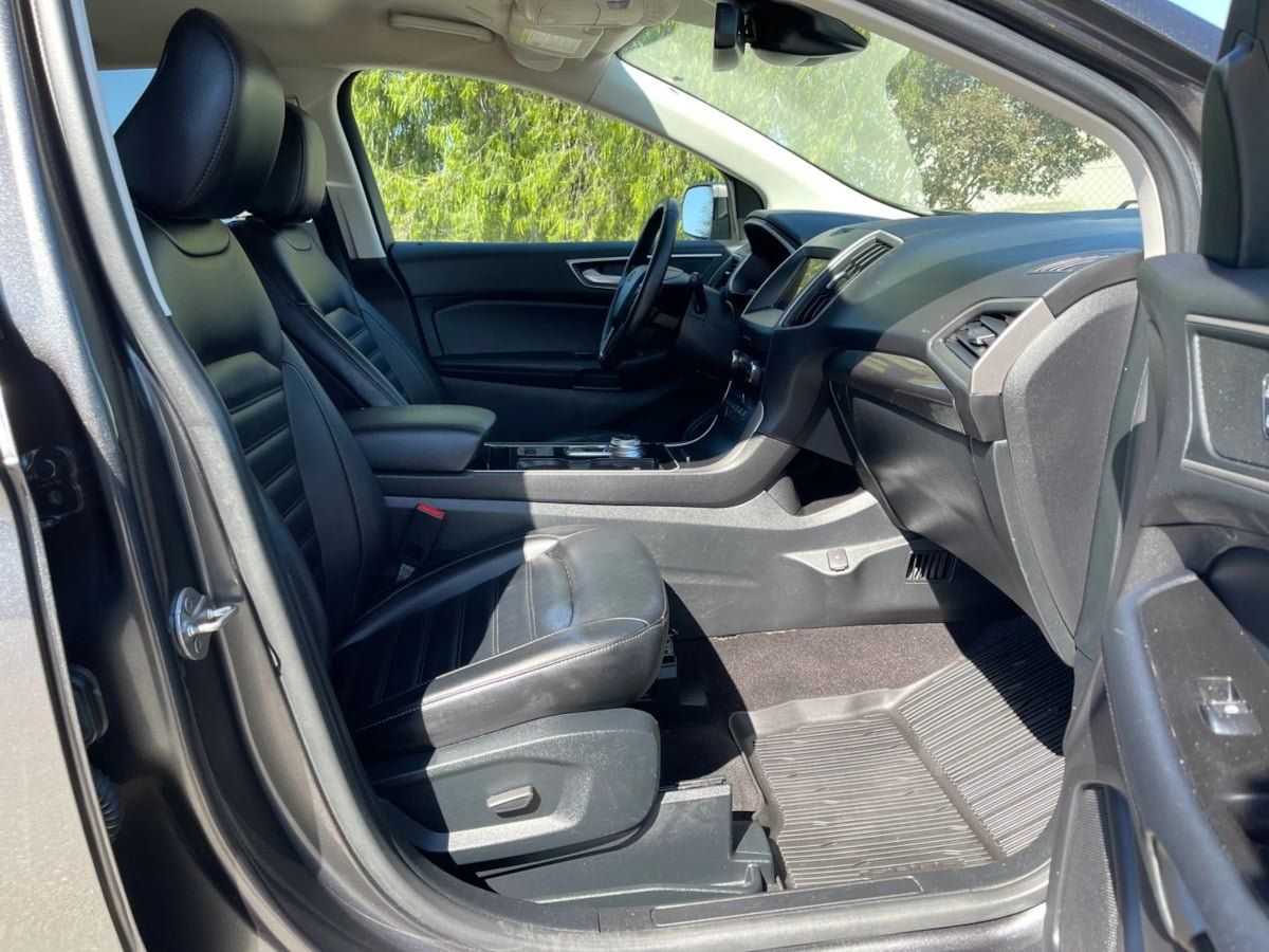 Used 2020 Ford Edge SEL AWD/4WD image 21