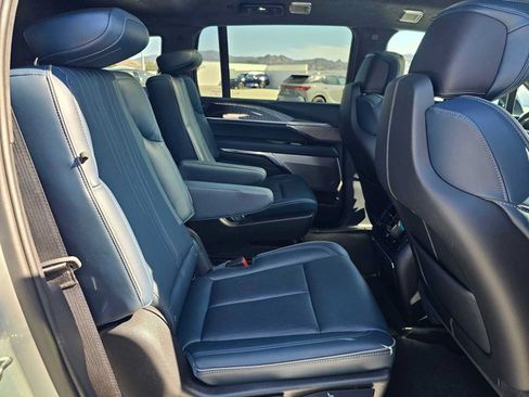 Used 2025 Cadillac Escalade IQ Sport 2 AWD/4WD image 12