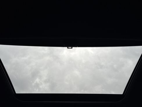 Used 2022 Buick Enclave Avenir w/ Avenir Technology Package image 25