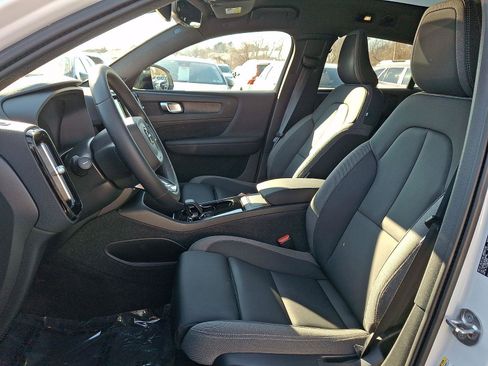 Certified 2023 Volvo C40 P8 Recharge Plus w/ Climate Package image 13