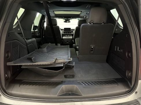 Used 2023 Chevrolet Tahoe LT w/ LT Signature Plus Package AWD/4WD image 24