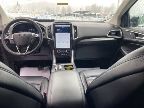 Used 2022 Ford Edge SEL w/ Convenience Package image 25