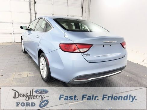 Used 2015 Chrysler 200 Limited image 3