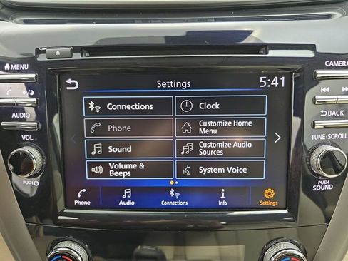 Used 2024 Nissan Murano SV image 32