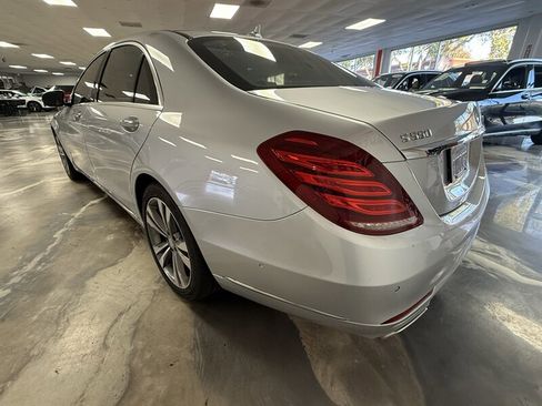 Used 2016 Mercedes-Benz S 550 Sedan w/ Premium Package image 6