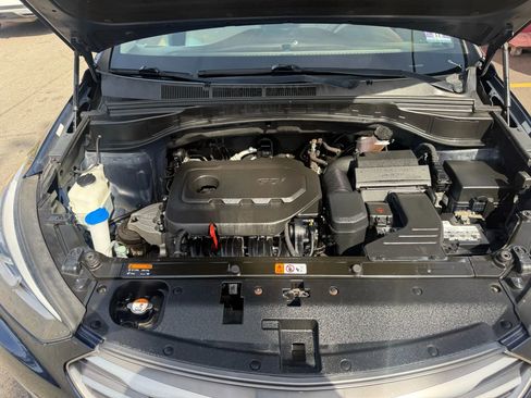 Used 2017 Hyundai Santa Fe Sport image 27