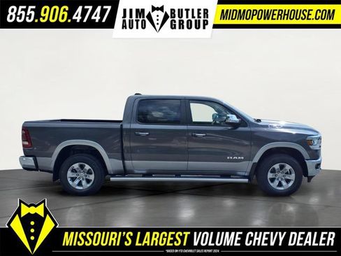 Used 2019 RAM 1500 Laramie AWD/4WD image 2