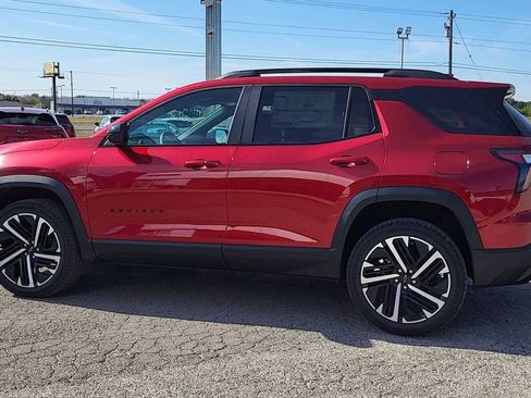 New 2026 Chevrolet Equinox RS w/ LPO, Floor Liner Package image 4